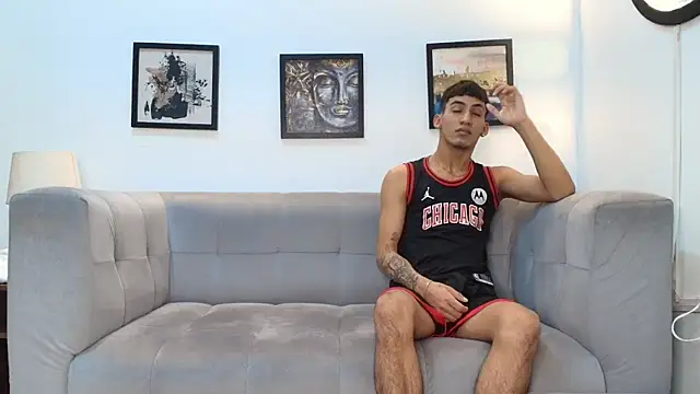 DIAMOND BLACKS online show from 02-21-26, 07:42