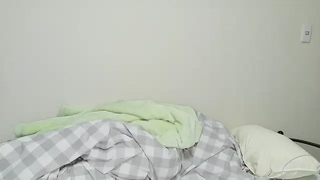 Snapshot of meromerona chatting on 02-27-26, 11:21 meromerona online show from 02-27-26, 11:21