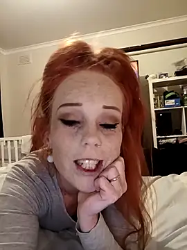 Snapshot of Niudla chatting on 12-14-25, 10:42 Niudla online show from 12-14-25, 10:42