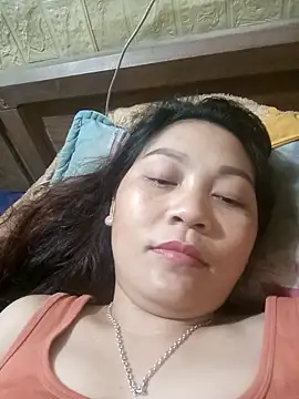 Snapshot of Happy_sexyx chatting on 12-17-25, 04:02 Happy sexyx online show from 12-17-25, 04:02