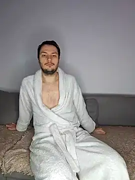 Lovebackground online show from 02-27-25, 09:22