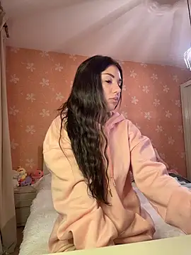 SilkyMira online show from 03-01-26, 07:49