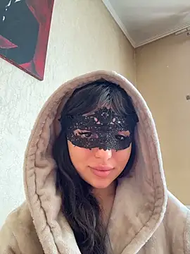 SilkyMira online show from 04-15-26, 09:16