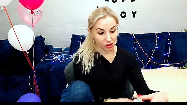 Snapshot of Hanna--Sweet chatting on 01-07-26, 10:51 Hanna--Sweet online show from 01-07-26, 10:51