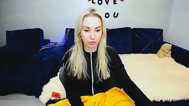 Snapshot of Hanna--Sweet chatting on 02-07-26, 11:14 Hanna--Sweet online show from 02-07-26, 11:14