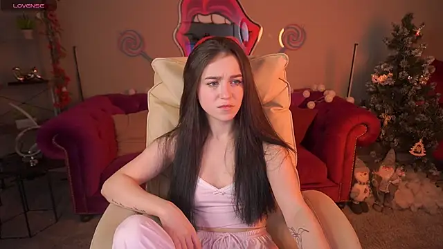 OliviaDesire online show from 12-18-25, 09:43