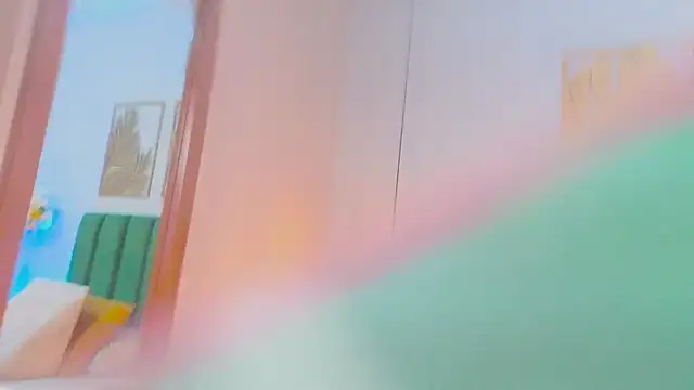 Snapshot of XenaRevelo chatting on 02-06-26, 12:59 XenaRevelo online show from 02-06-26, 12:59