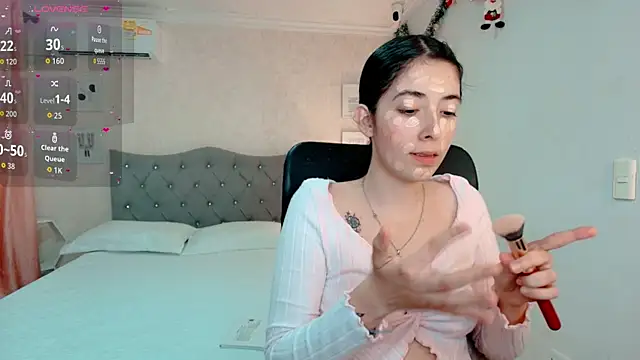 Snapshot of emmalove_doll chatting on 01-05-26, 08:12 emmalove doll online show from 01-05-26, 08:12