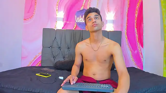 Hot Boys 69 online show from 12-15-25, 10:41