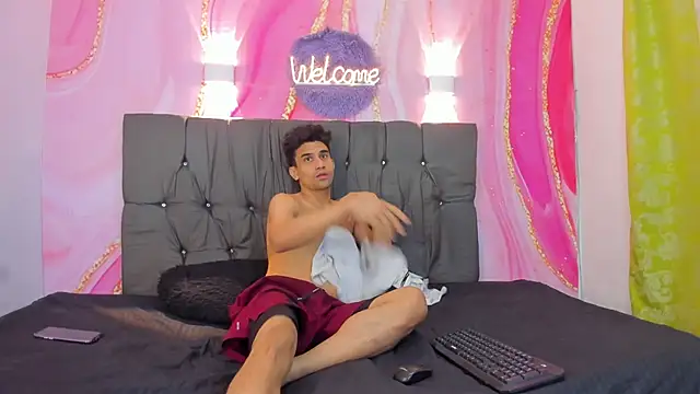 Hot Boys 69 online show from 02-01-26, 12:26