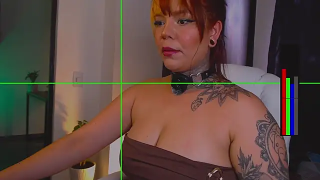 Snapshot of erothopia__ chatting on 12-17-25, 07:31 erothopia online show from 12-17-25, 07:31