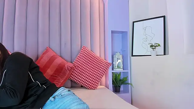 Miia Anderson online show from 02-24-26, 11:30