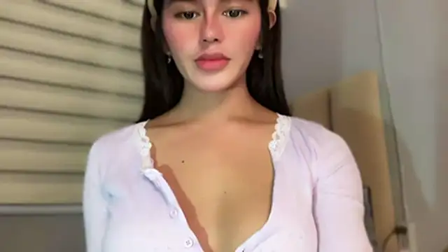 Annedee  online show from 12-16-25, 04:45