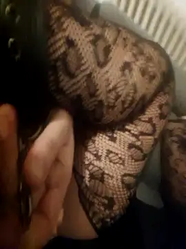 Peanutgirl online show from 12-13-25, 10:04