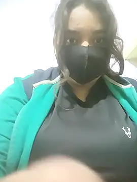 Yaya 345 online show from 12-17-25, 05:35