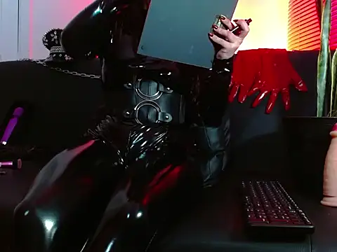 cleodoranoir online show from 02-18-26, 04:14