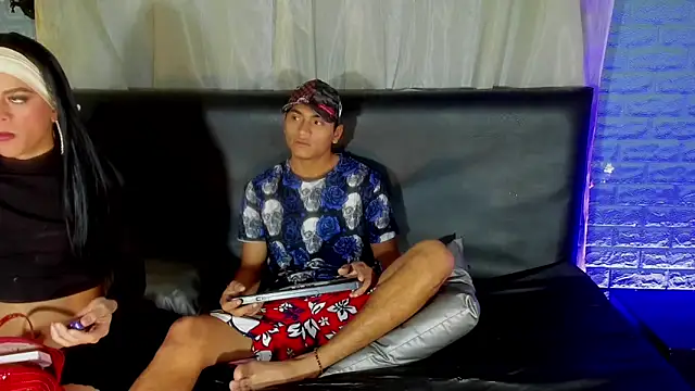 Andres and Emely online show from 01-13-26, 11:04