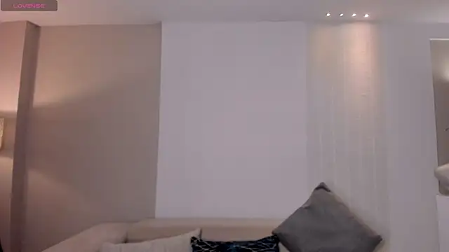 ValeriaRossi  online show from 02-17-26, 12:12