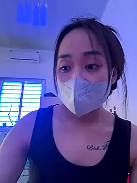 NinaBaby22 online show from 12-18-25, 07:14