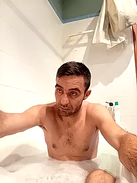 Snapshot of COCO8912 chatting on 12-16-25, 08:08 COCO8912 online show from 12-16-25, 08:08