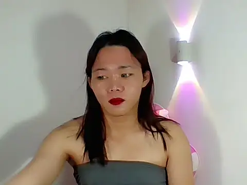 Snapshot of whirl_girl chatting on 01-12-26, 01:27 whirl girl online show from 01-12-26, 01:27