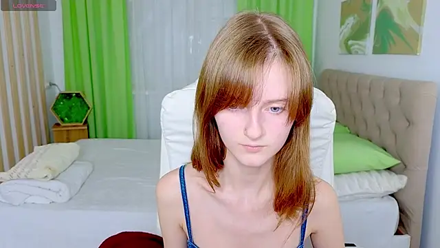 Snapshot of Miss_Alisa_ chatting on 02-13-26, 03:19 Miss Alisa online show from 02-13-26, 03:19