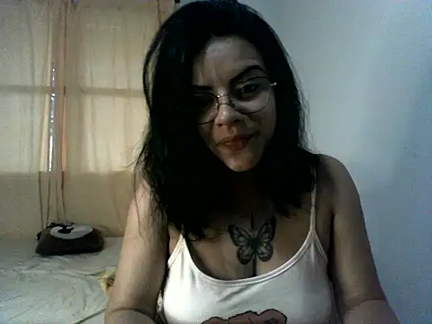 luluclark69 online show from 03-03-26, 12:00