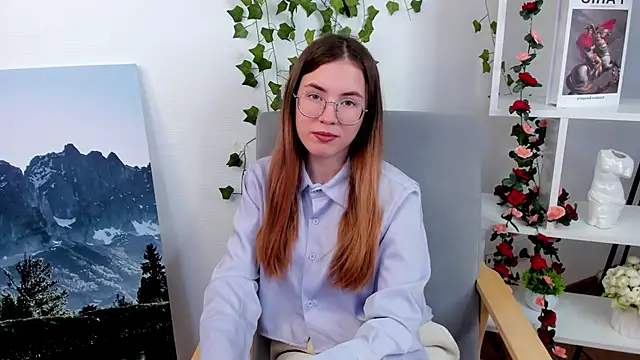 Snapshot of HalleyKeer chatting on 12-15-25, 05:55 HalleyKeer online show from 12-15-25, 05:55