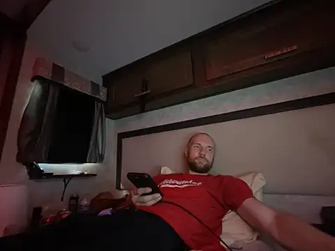 Snapshot of SparkledExtern chatting on 02-08-26, 03:04 SparkledExtern online show from 02-08-26, 03:04