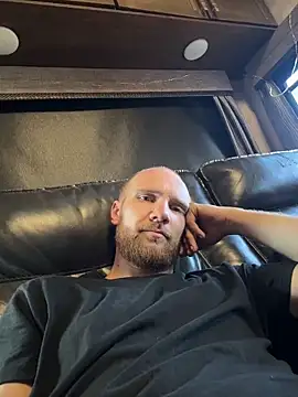 Snapshot of SparkledExtern chatting on 02-21-26, 08:43 SparkledExtern online show from 02-21-26, 08:43