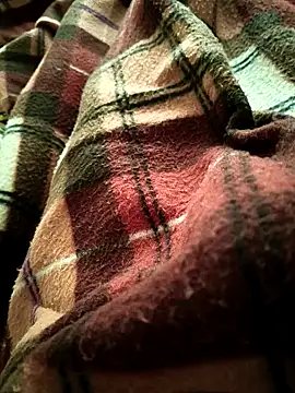 Snapshot of kalnsuhn chatting on 01-09-26, 04:04 kalnsuhn online show from 01-09-26, 04:04