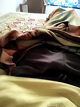 Snapshot of kalnsuhn chatting on 02-10-26, 07:34 kalnsuhn online show from 02-10-26, 07:34