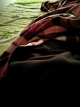 Snapshot of kalnsuhn chatting on 02-19-26, 07:59 kalnsuhn online show from 02-19-26, 07:59