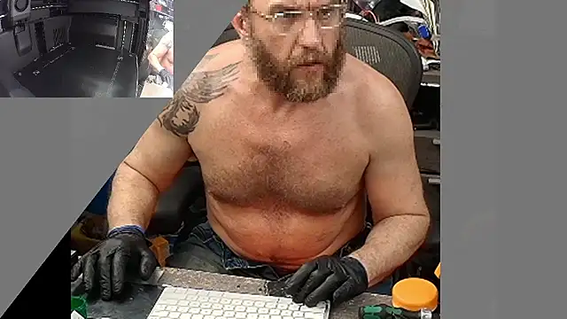 HouseOfHans online show from 01-09-26, 01:08