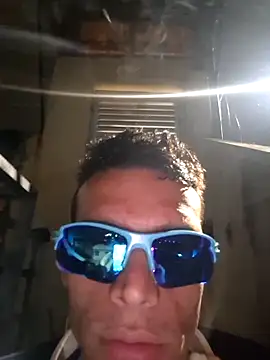 Snapshot of Magrin888 chatting on 02-04-26, 02:06 Magrin888 online show from 02-04-26, 02:06