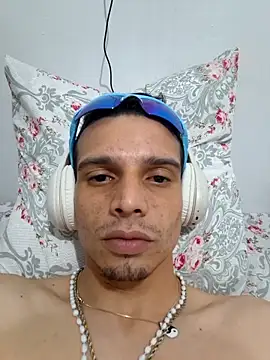 Snapshot of Magrin888 chatting on 02-05-26, 12:37 Magrin888 online show from 02-05-26, 12:37