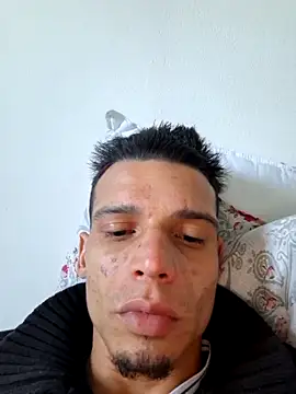 Snapshot of Magrin888 chatting on 03-01-26, 08:33 Magrin888 online show from 03-01-26, 08:33