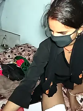 Snapshot of Pooja_Love143 chatting on 02-20-26, 02:50 Pooja Love143 online show from 02-20-26, 02:50