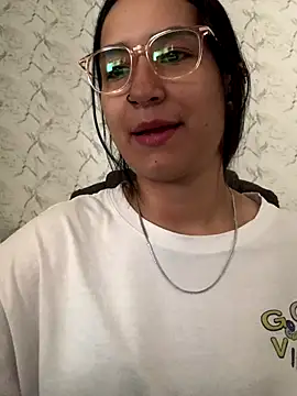 Val12777 online show from 12-16-25, 02:11