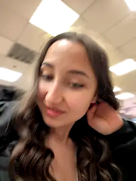 Snapshot of CrazyOneIRL chatting on 12-20-25, 01:18 CrazyOneIRL online show from 12-20-25, 01:18