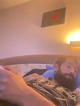 hornysneyhey online show from 12-17-25, 10:05