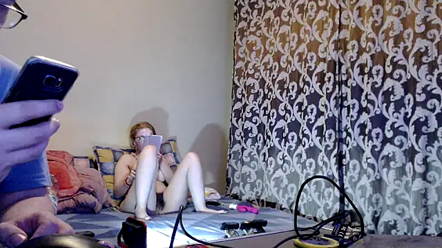 yunis32 online show from 02-09-25, 09:06