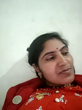 Snapshot of Lucky_hote chatting on 12-17-25, 02:56 Lucky hote online show from 12-17-25, 02:56