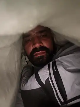 Snapshot of jhbvvhkkk chatting on 01-11-26, 06:18 jhbvvhkkk online show from 01-11-26, 06:18