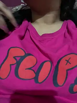 Snapshot of Kajal_kumariiii chatting on 12-16-25, 07:02 Kajal kumariiii online show from 12-16-25, 07:02