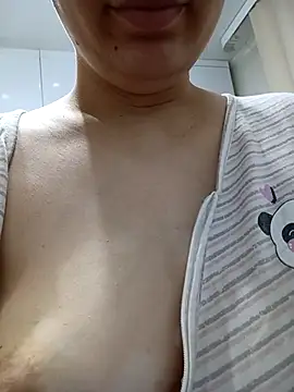 Emilyhomegirl1 online show from 02-05-26, 12:32