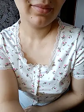 Emilyhomegirl1 online show from 02-26-26, 05:28