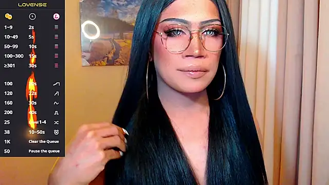 Snapshot of yoursexykaren chatting on 12-15-25, 01:48 yoursexykaren online show from 12-15-25, 01:48