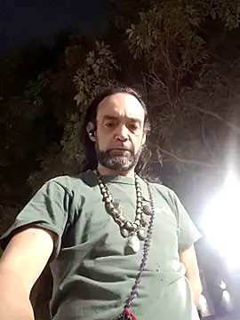 Snapshot of vladopen chatting on 12-21-25, 11:56 vladopen online show from 12-21-25, 11:56