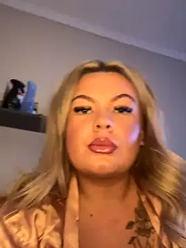 LivyNorth online show from 12-16-25, 08:58